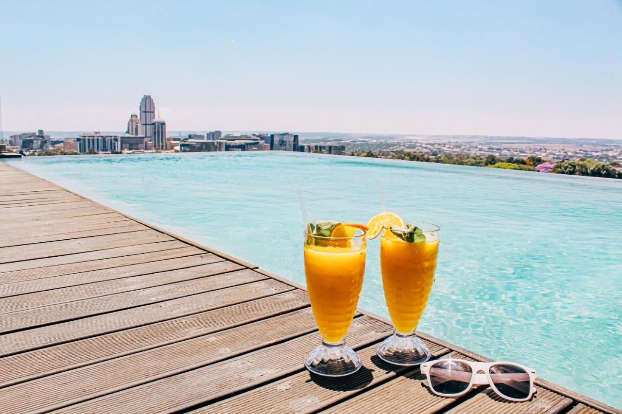 Reserved Suites Illovo Johannesburg Eksteriør billede